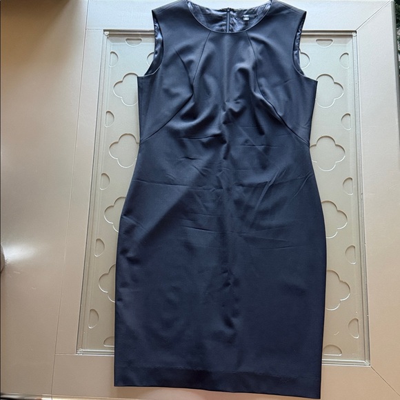 HUGO BOSS Black Midi Sheath Dress Women’s Size 10 Virgin Wool - Picture 8 of 15